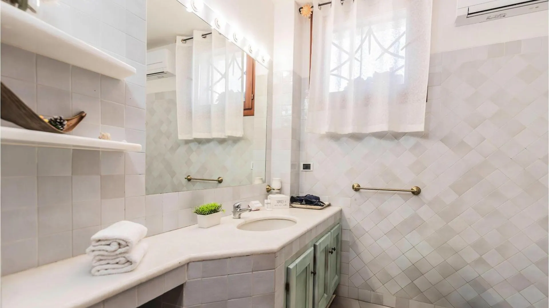 Apartamento La Sciumara With Beach Access - Happy Rentals Cannigione