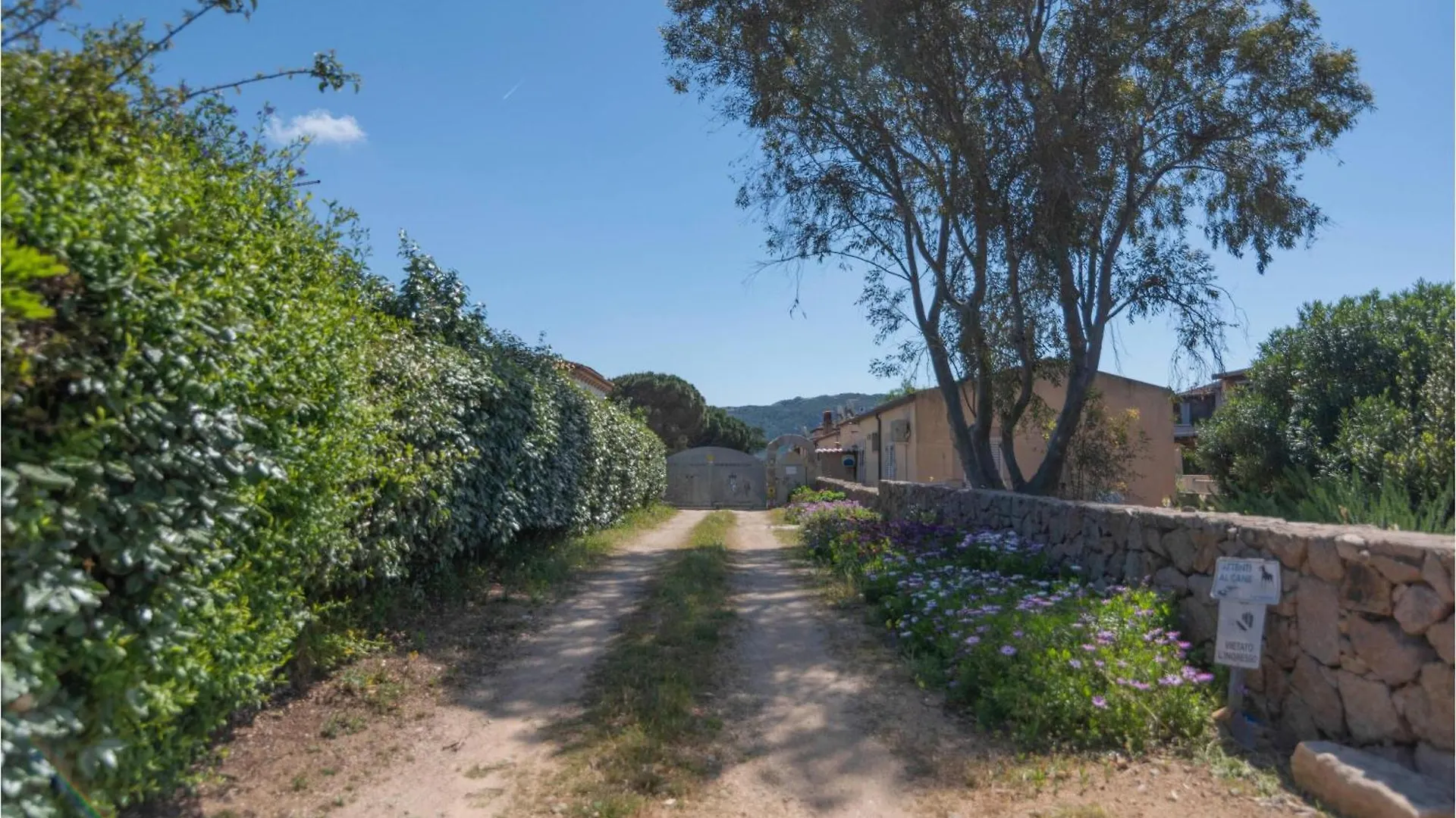 La Sciumara With Beach Access - Happy Rentals Cannigione 0*,  Itália