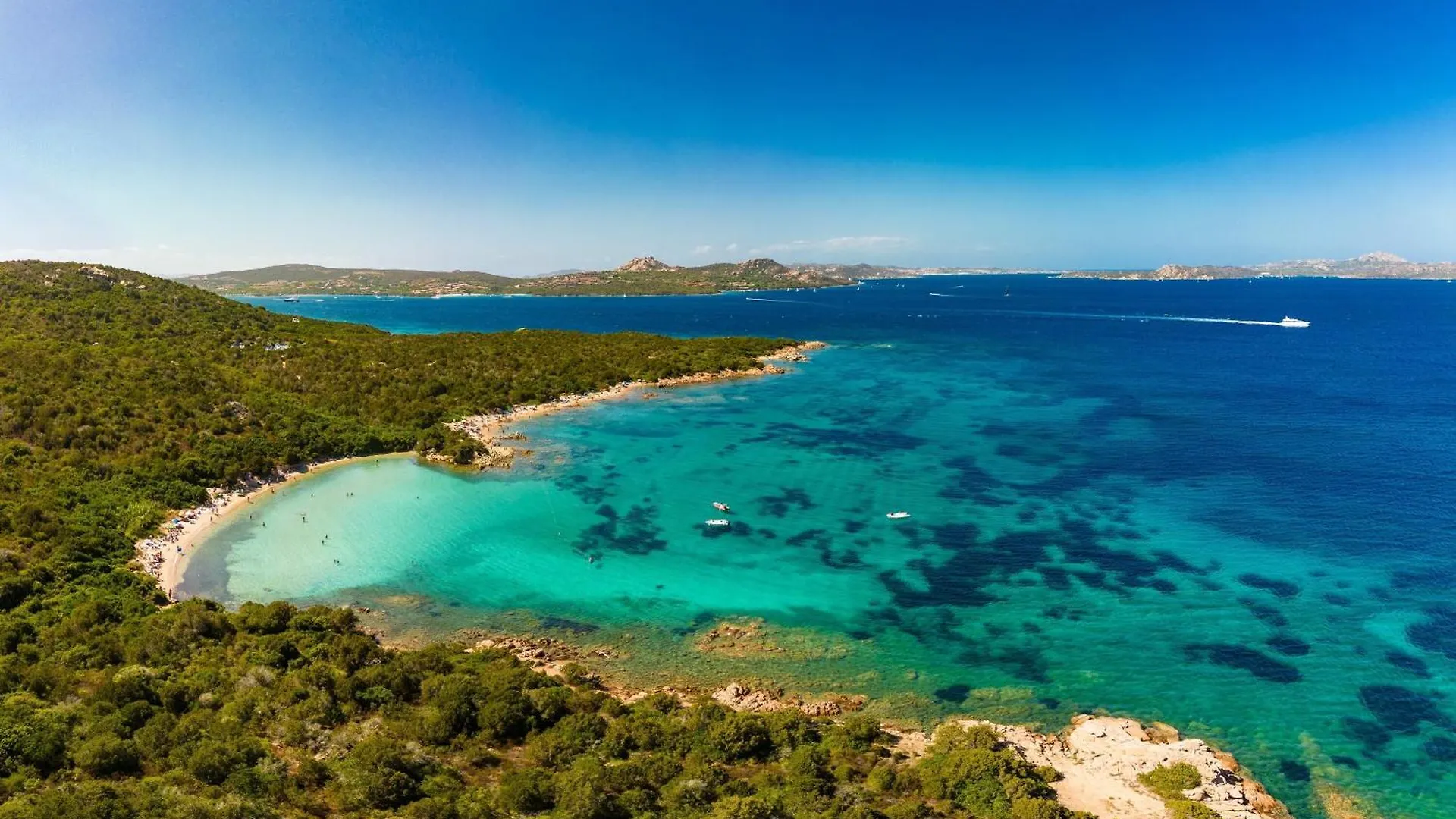 La Sciumara With Beach Access - Happy Rentals Cannigione Itália